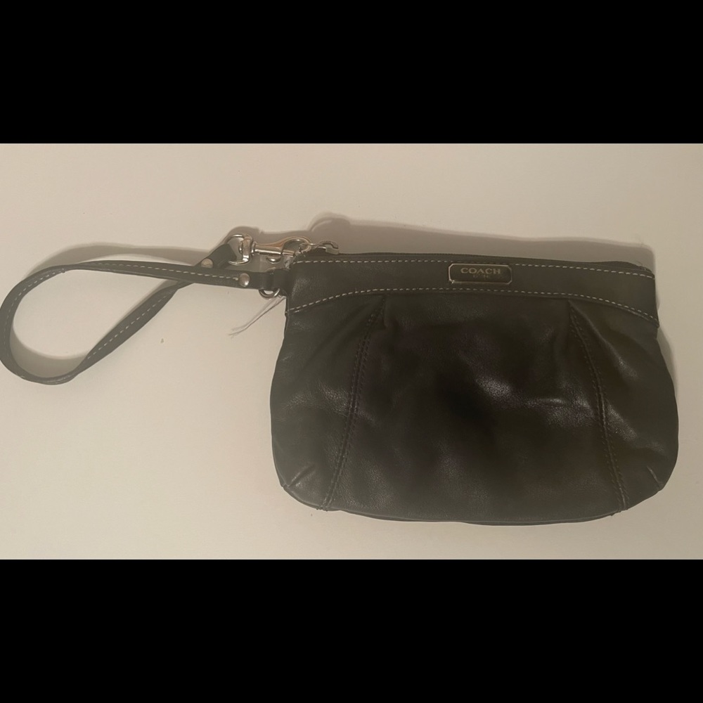 Coach Leather Wristlet-Black with zipper
